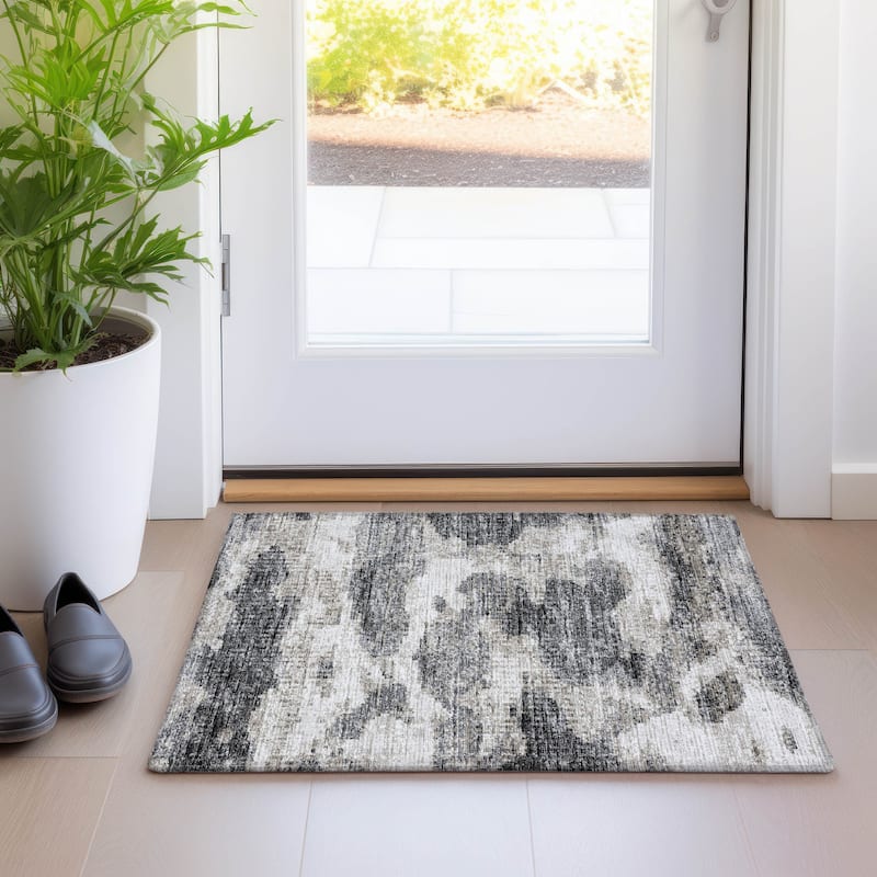 Premium Washable Super Soft Abstract Camo Mayfield Rug - Black - 1' 8" x 2' 6" - Rectangle