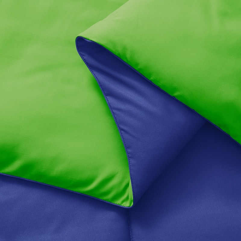 Nestl All Season Down Alternative Reversible Comforter Set