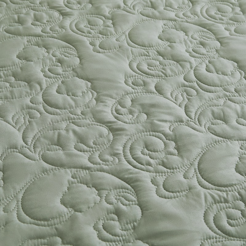 Nine West Laural Reversible Quilt Sets
