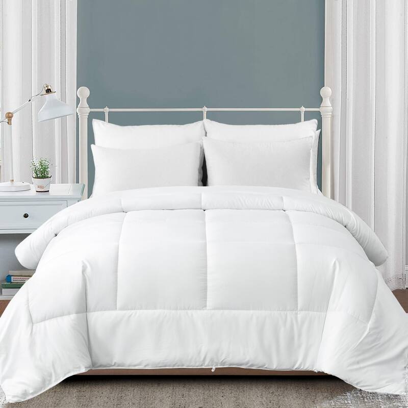Lightweight White Down Alternative Comforter With Box