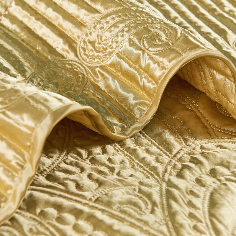 Serenta Quilted Satin 4-piece Bedspread Set