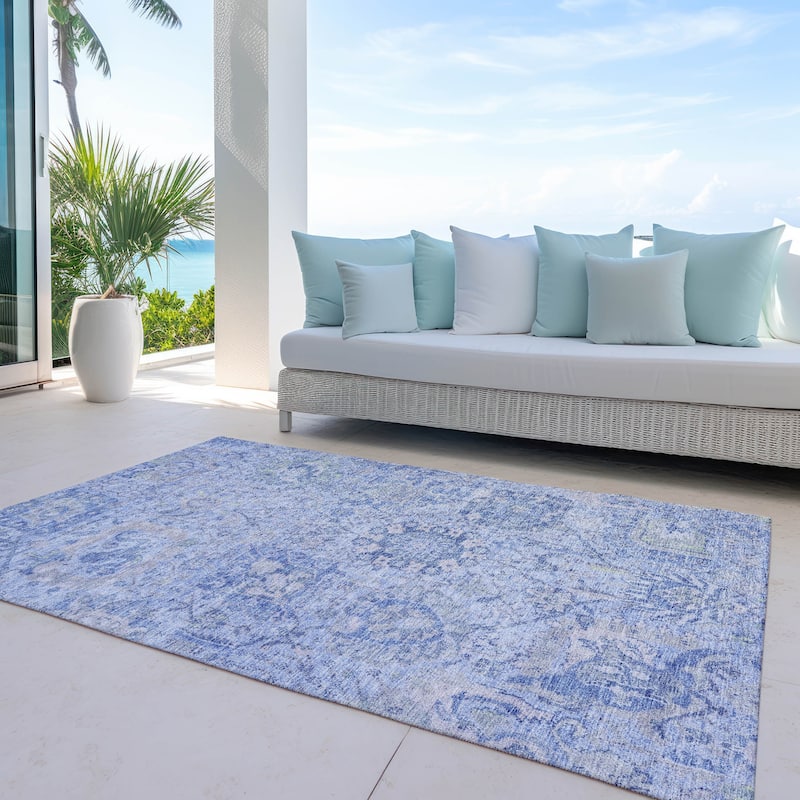 Machine Washable Indoor/ Outdoor Vintage Traditional Chantille Rug
