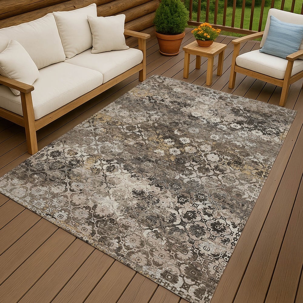 Machine Washable Indoor/ Outdoor Vintage Damask Chantille Rug