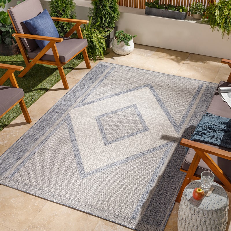 Livabliss Rakter Bold Diamond Indoor/ Outdoor Area Rug - 7'10" x 10' - Blue/Grey