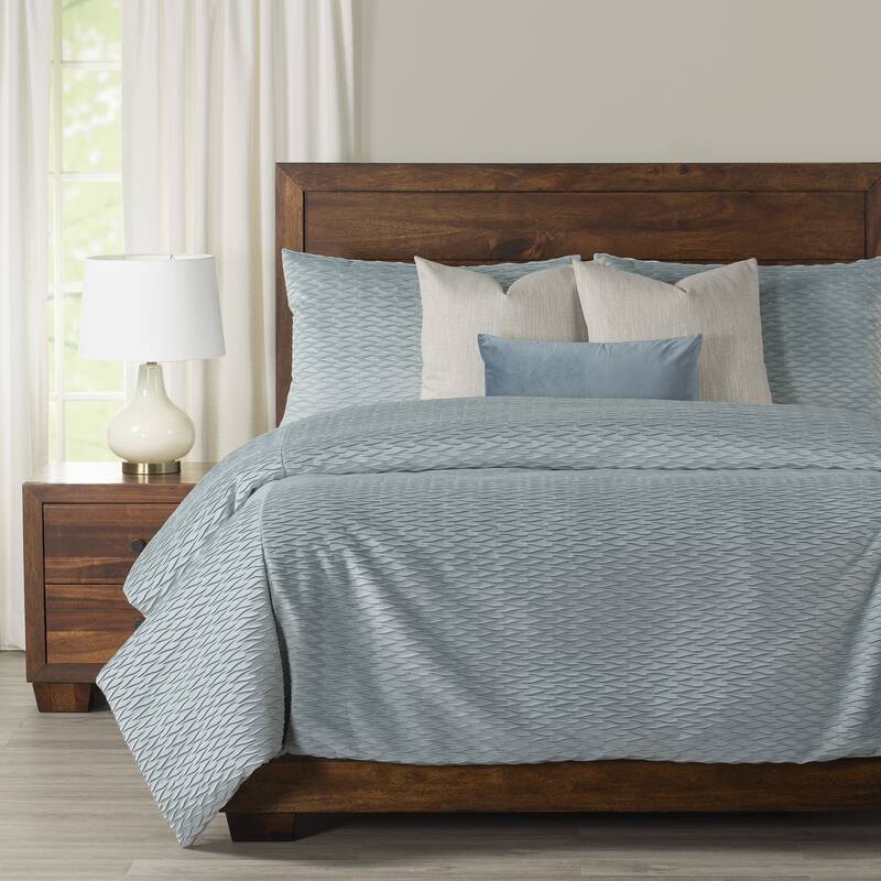 Blue Tide Tucked Velvet Duvet Cover and Insert Set - Queen - 7 Piece