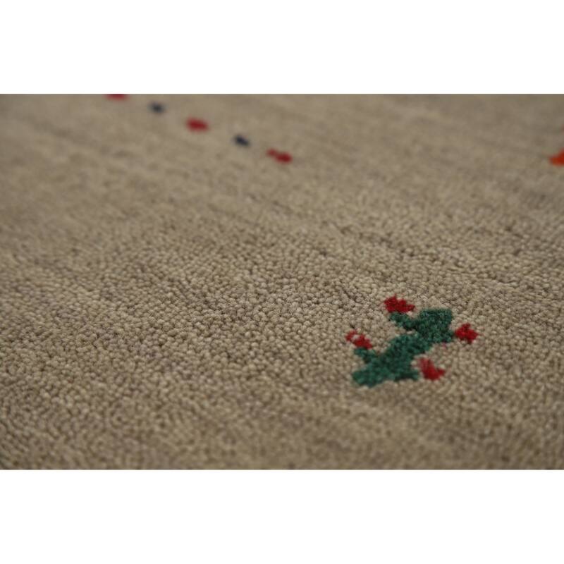 Hand Knotted Oriental 100% Wool Carpet Tribal Tribal Beige & Ivories Gabbeh Area Rug - 4' 10'' X 2' 9''