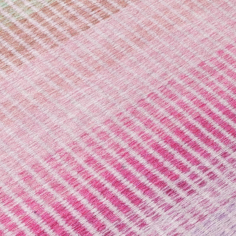 Machine Washable Indoor/ Outdoor Contemporary Stripes Chantille Rug