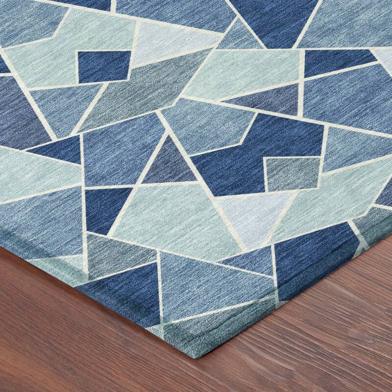 Machine Washable Indoor/ Outdoor Modern Mosaic Chantille Rug