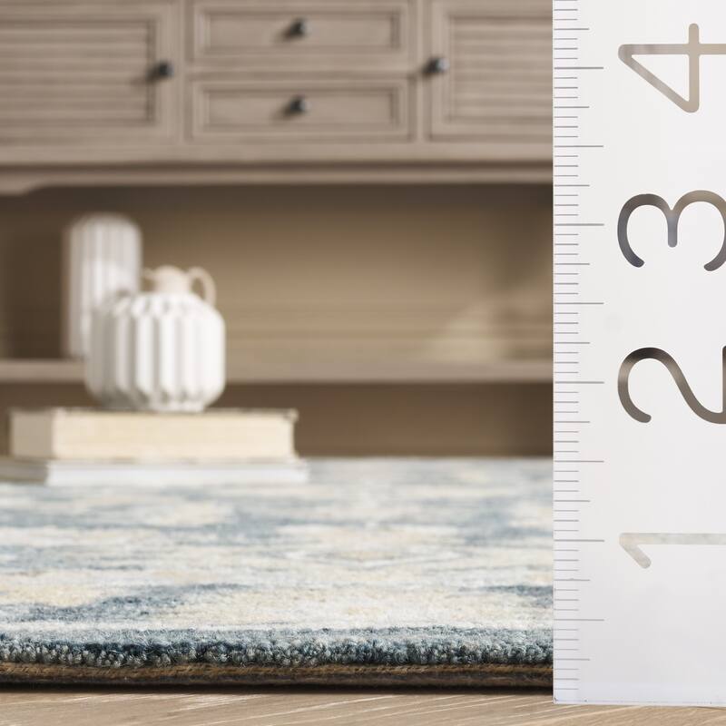 SAFAVIEH Handmade Metro Ayami Wool Rug