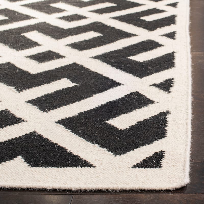 SAFAVIEH Handmade Flatweave Dhurries Eildine Modern Moroccan Wool Rug