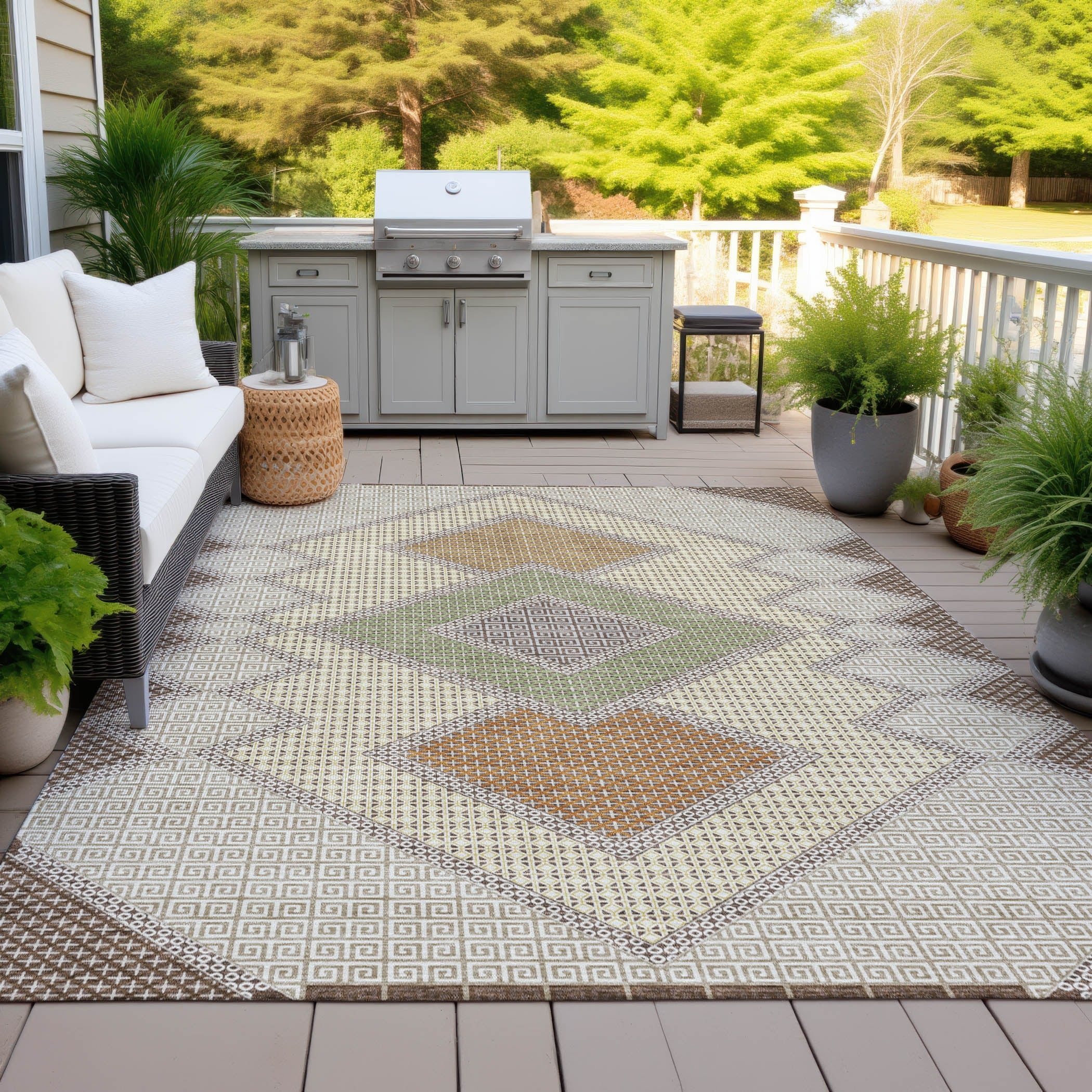 Machine Washable Indoor/Outdoor Geo Modern Chantille Rug