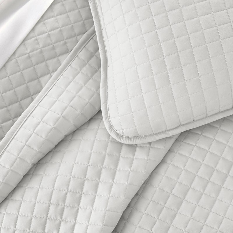 Vilano Oversized 3 piece Quilt Set by Southshore Fine Linens