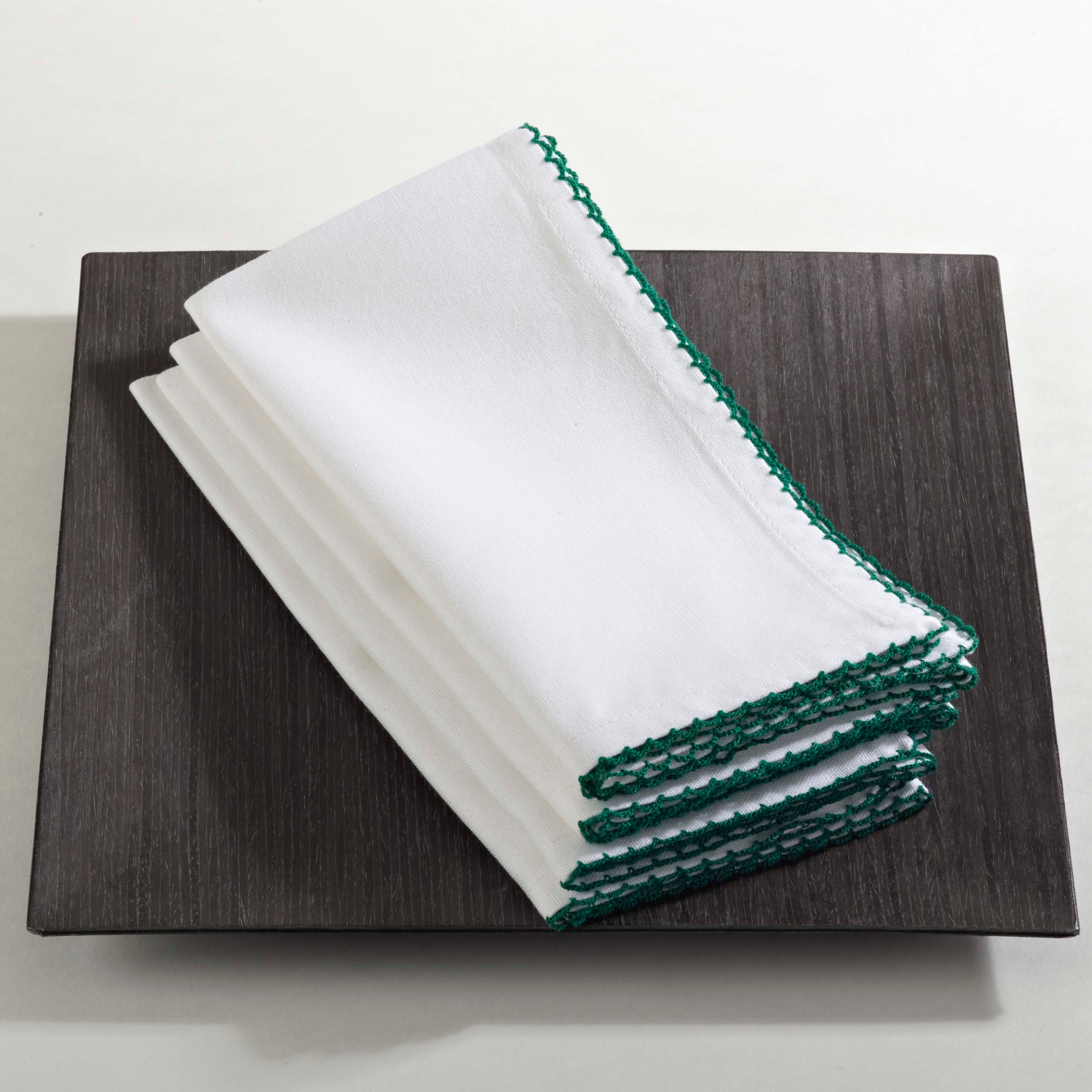 Table Napkins With Whip Stitched Design (Set of 4)