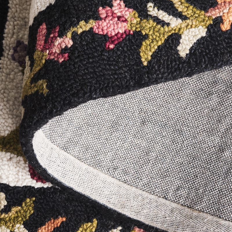SAFAVIEH Handmade Jardin Schahin Wool Rug