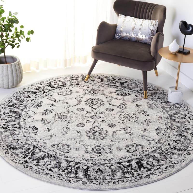 SAFAVIEH Tulum Atje Oriental Rug - 6'7" Round - Ivory/Black