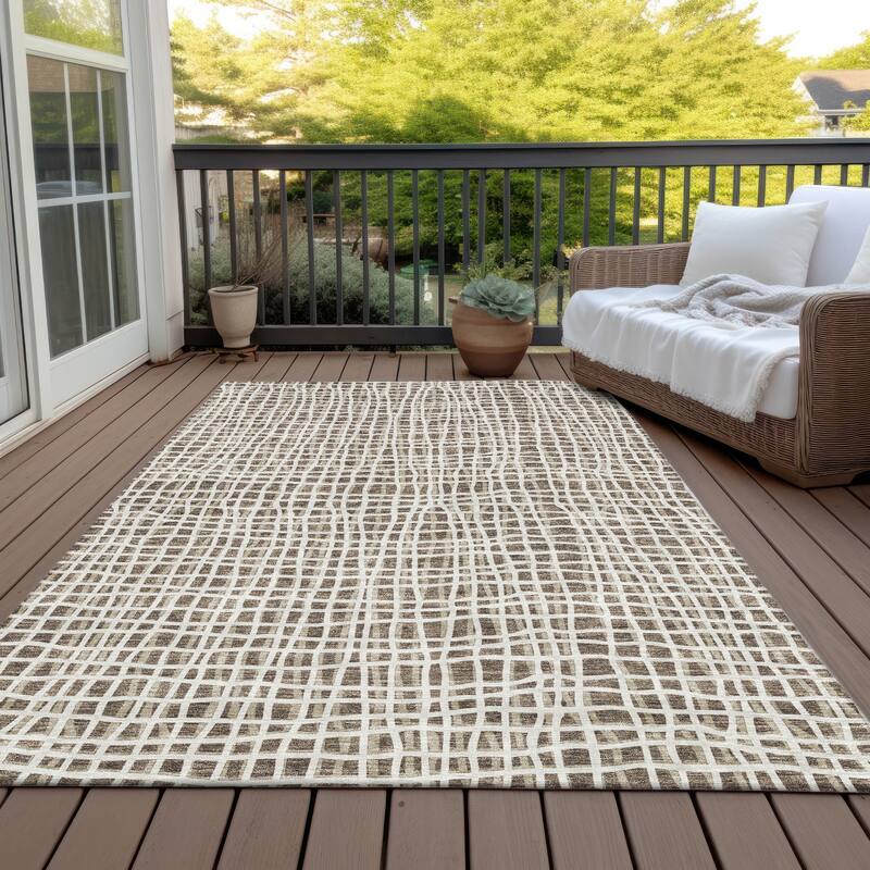 Machine Washable Indoor/ Outdoor Chantille Modern Abstract Rug - Brown - 2'6" x 3'10"