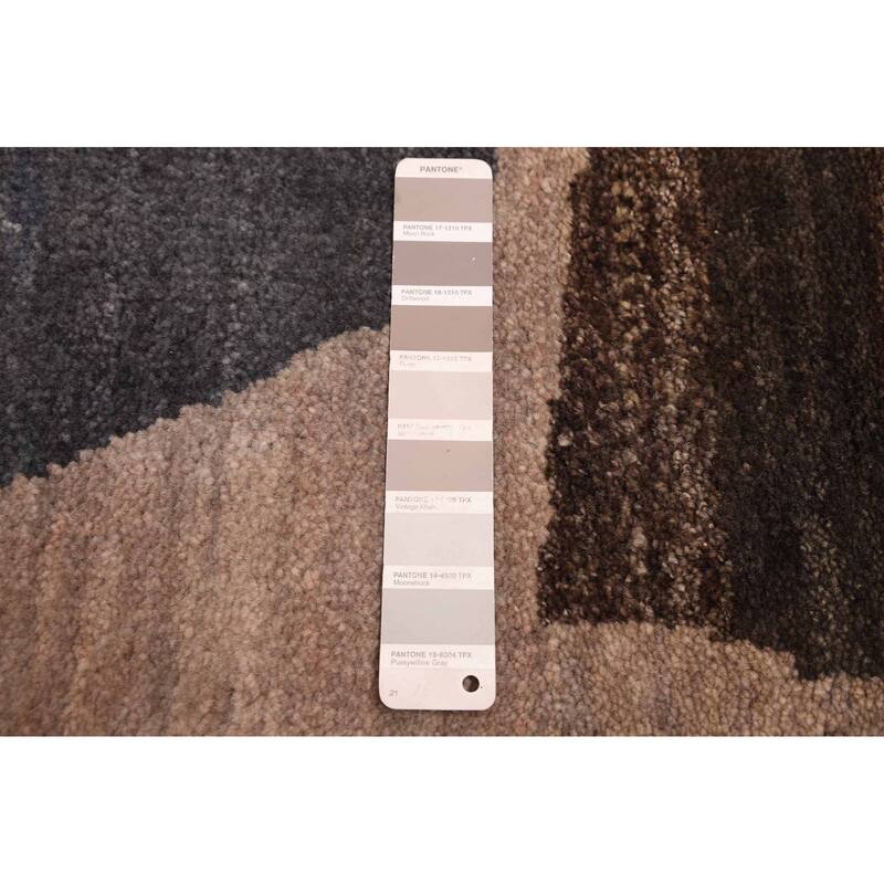 ECARPETGALLERY Hand-knotted Pak Finest Gabbeh Taupe Wool Rug - 4'11 x 6'10