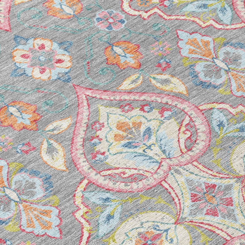 Machine Washable Indoor/Outdoor Traditional Spades Chantille Rug