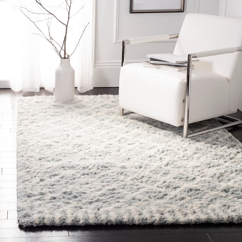 SAFAVIEH Handmade Casablanca Shag Ornella Tribal Wool Rug - 5' x 8' - Blue/Ivory