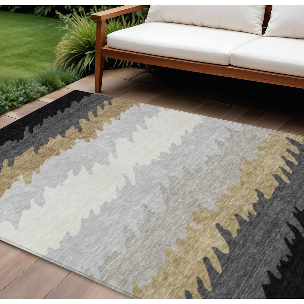 HomeRoots Striped Transitional Rectangle Outdoor Rug