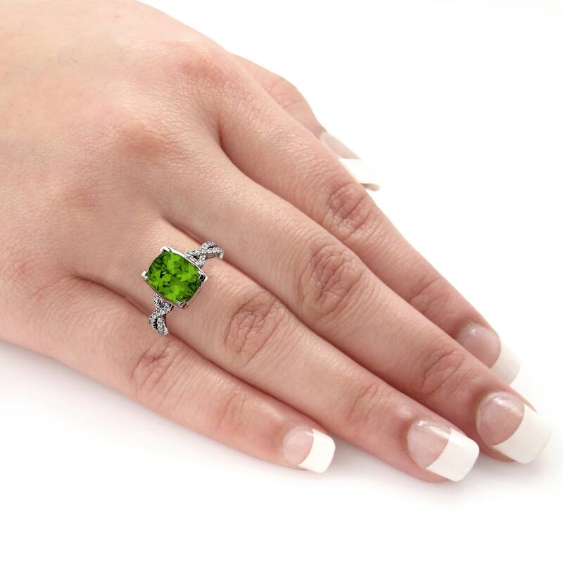 Auriya 3 9/10ct Cushion-cut Peridot and Diamond Engagement Ring 1/5ctw 14k Gold