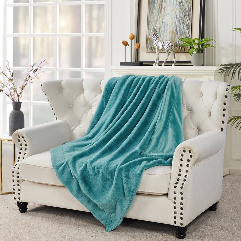 Home Soft Things FoxFauxFur Throw 50"x60"/60"x80"