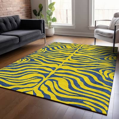 Machine Washable Indoor/ Outdoor Modern Animal Print Chantille Rug