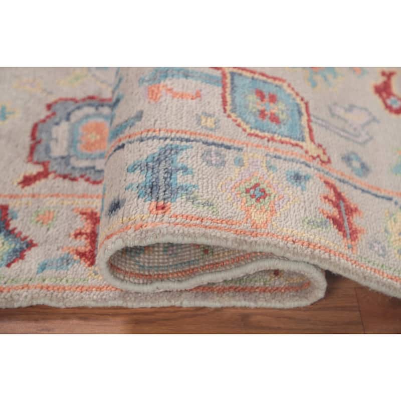 Transitional Floral Oushak Accent Rug Hand-Knotted Grey Wool Carpet - 2'8"x 5'11"