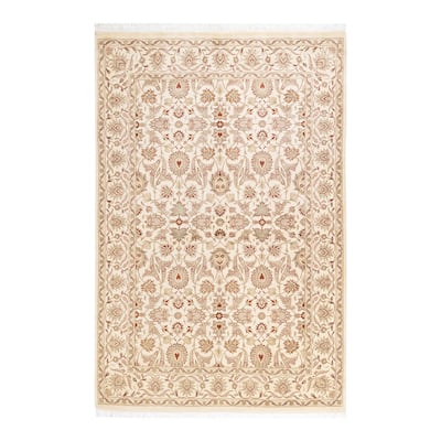 Overton Hand Knotted Wool Vintage Inspired Modern Contemporary Eclectic Ivory Area Rug - 4' 2" x 6' 3"