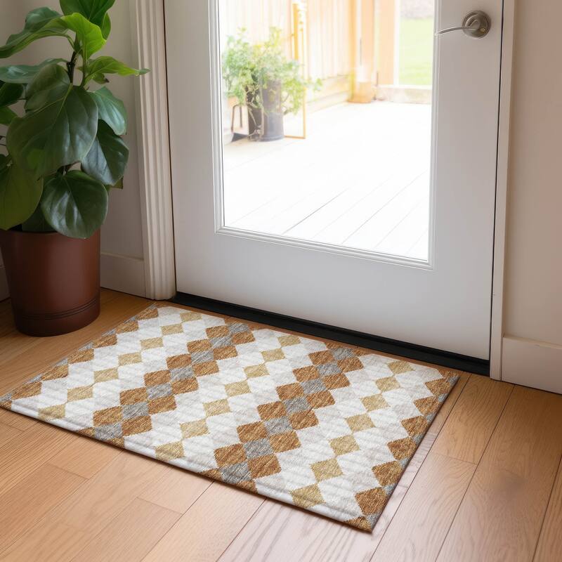 Machine Washable Indoor/ Outdoor Modern Mosaic Chantille Rug
