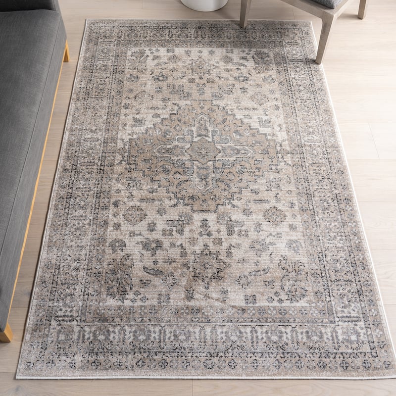 Nuloom Lillith Traditional Medallion Area Rug - 5' x 8' - Beige - Rectangle