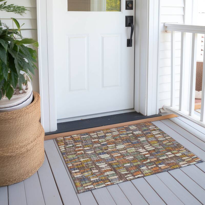 Machine Washable Indoor/ Outdoor Modern Mosaic Chantille Rug - Chocolate - 1'8" x 2'6"
