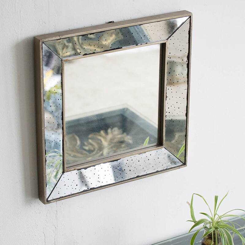 Traditional Distressed Wall Decor Accent Mirror - Silver