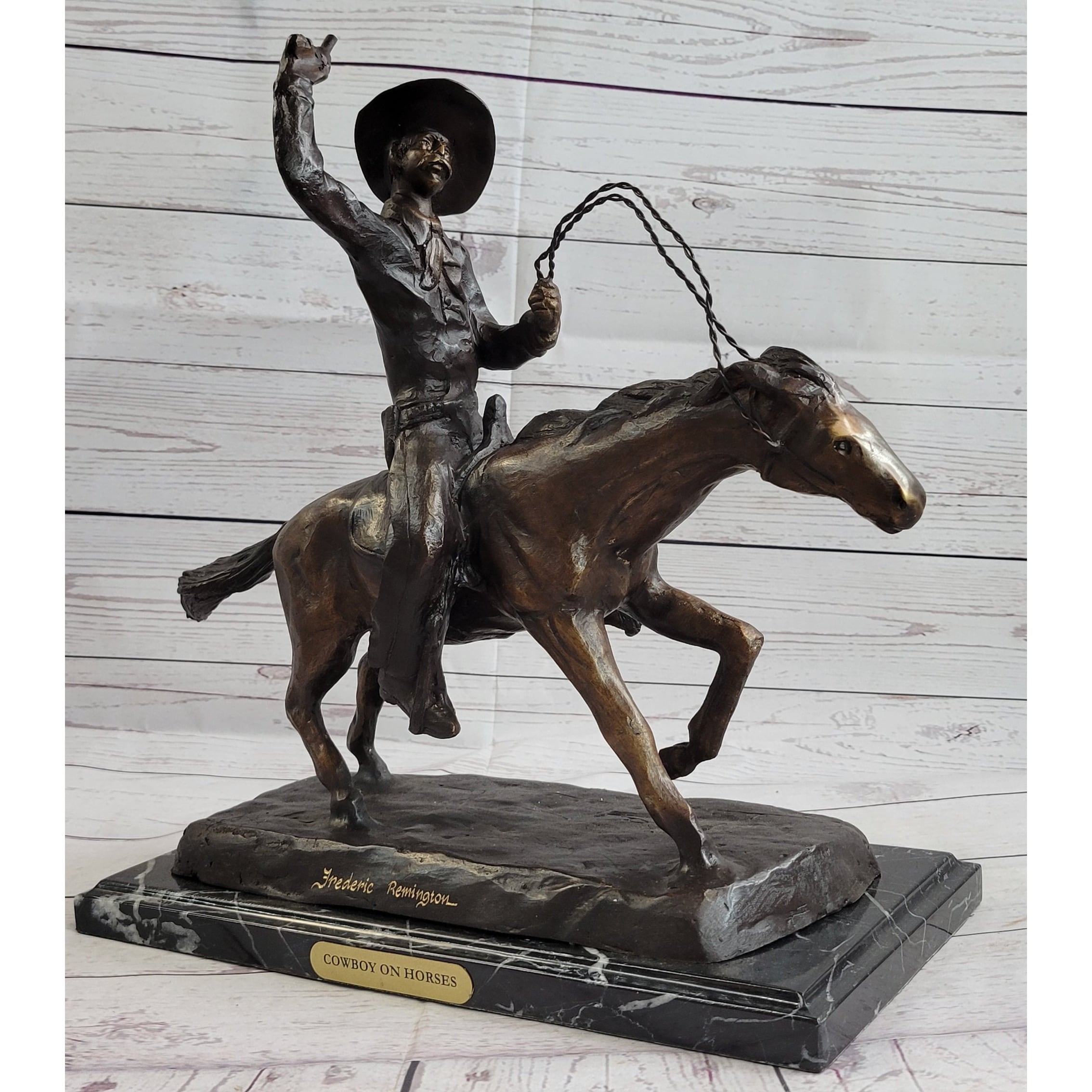 【ブロンズ調】Frederic Remington カウボーイ像 彫像 Frederic Remington “cowboy” Bronze Sculpture - Medium to Jumbo