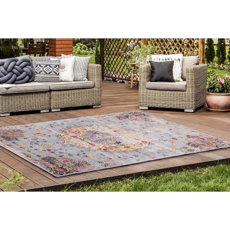 Spring Collection - Blue/Yellow Vintage Medallion Indoor/Outdoor Rug