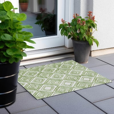 Machine Washable Indoor/ Outdoor Chantille Contemporary Diamonds Rug