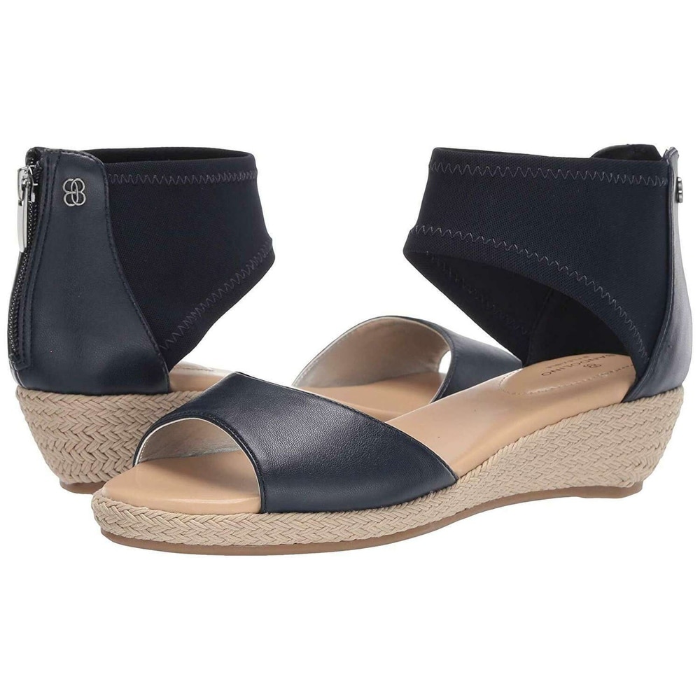 bandolino malorie wishbone sandal