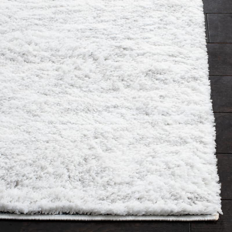 SAFAVIEH Berber Shag Rafaele 1.25-inch Thick Rug