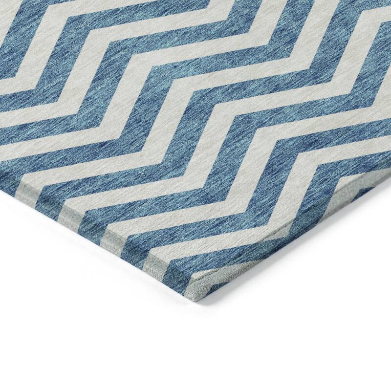 HomeRoots Chevron Transitional Rectangle Outdoor Rug