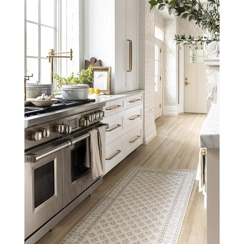 Nabela Noor Home x Livabliss Shanti Traditional Area Rug - 2'7" x 7'10" - Grey