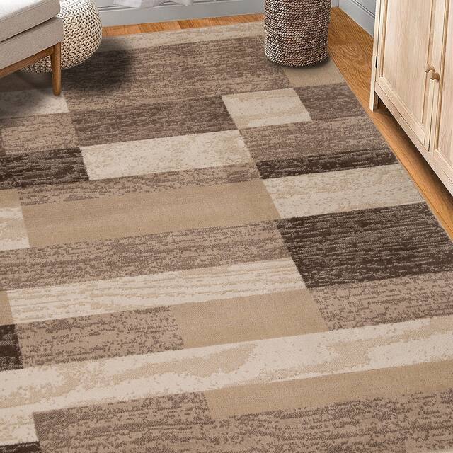 Miranda Haus Geometric Modern Patchwork Polypropylene Indoor Area Rug