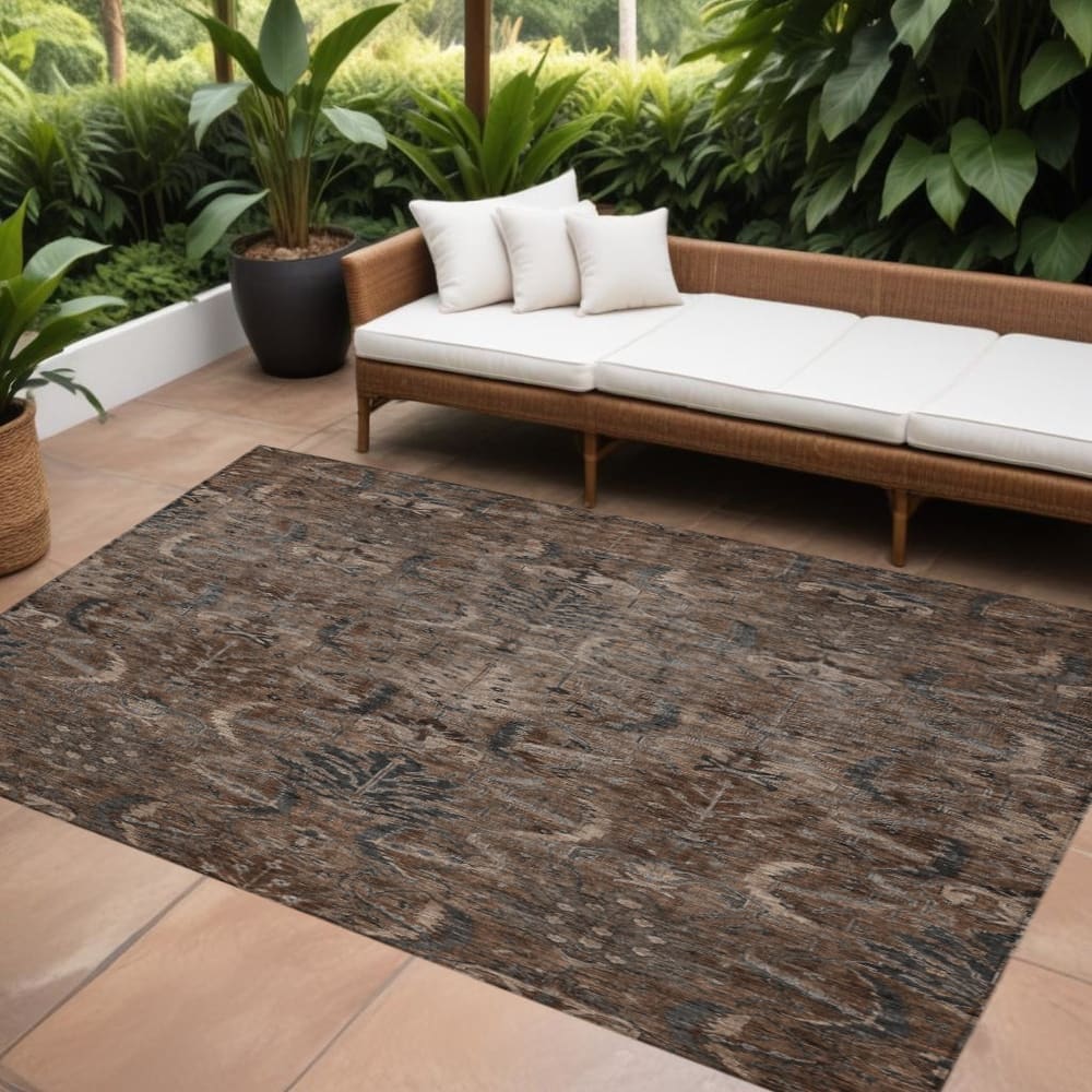 HomeRoots Damask Transitional Rectangle Outdoor Rug