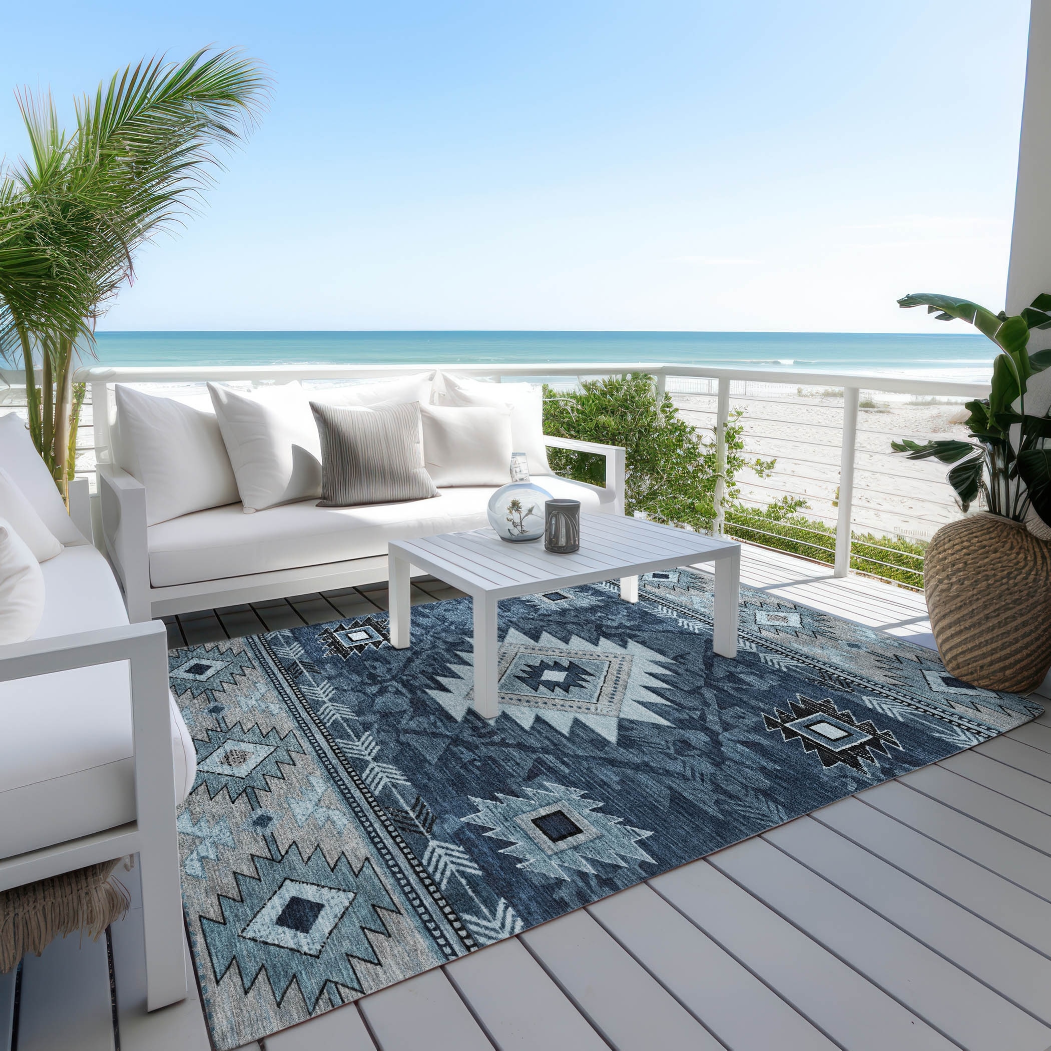 Machine Washable Indoor/ Outdoor Boho Global Chantille Rug