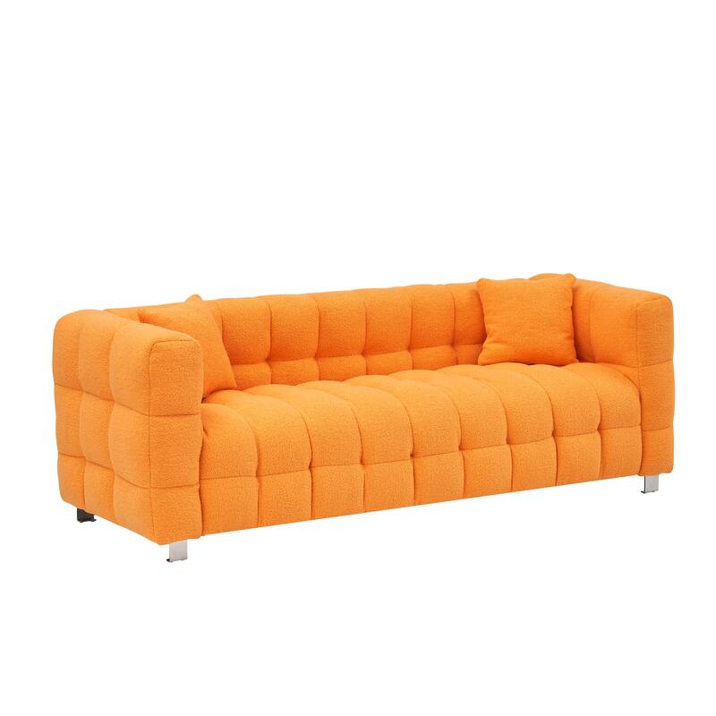 Stylish Fluffy Sofa with Plush Cushions & 2 Throw Pillows - Comfortable 3-Seater Couch