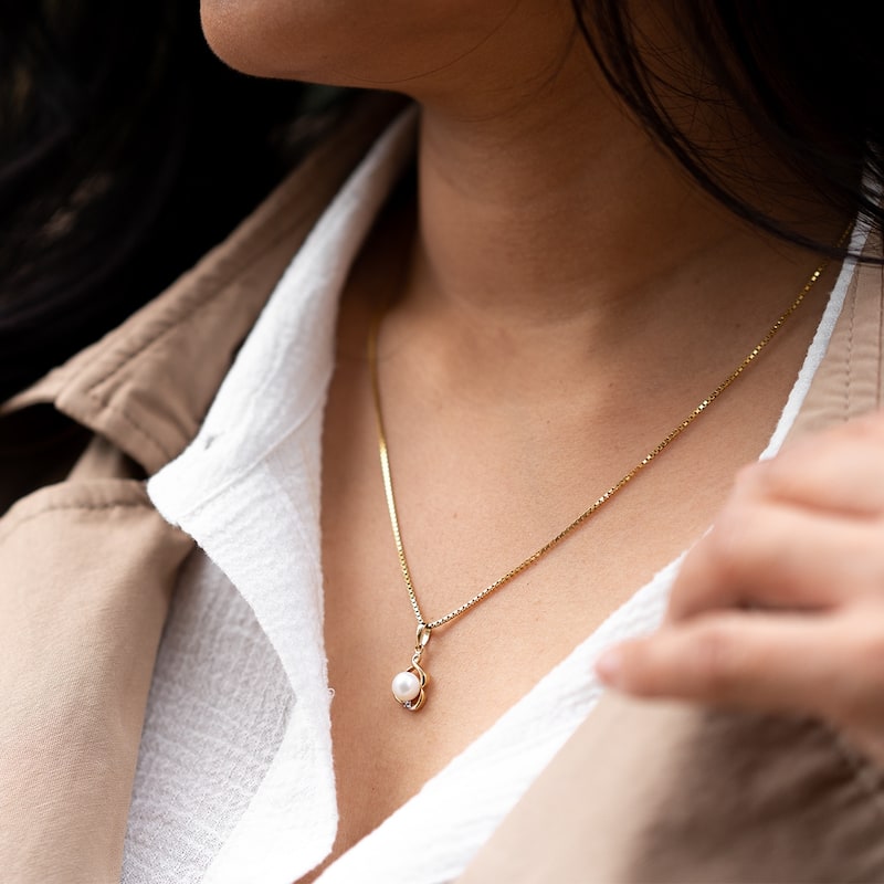 Oravo 14k Yellow Gold Freshwater Pearl 6mm Solitaire Pendant Necklace