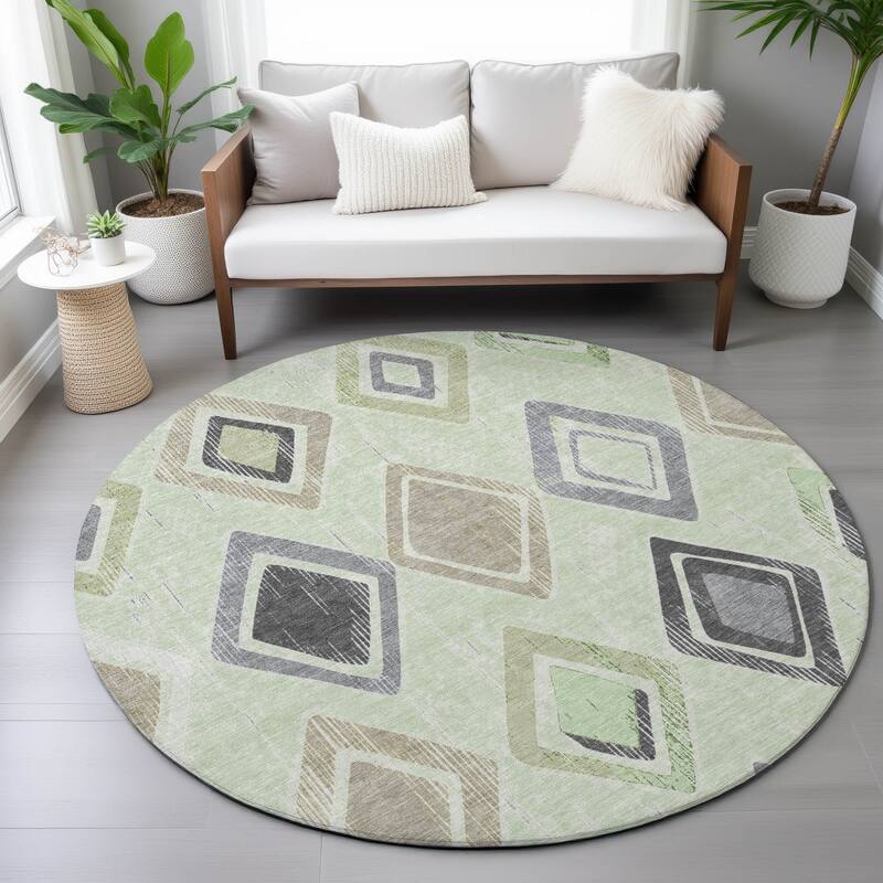 Machine Washable Indoor/Outdoor Diamond Contemporary Chantille Rug