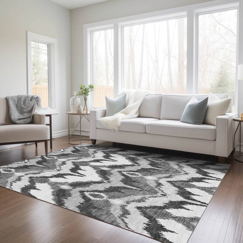 Machine Washable Indoor/ Outdoor Chantille Boho Ikat Rug