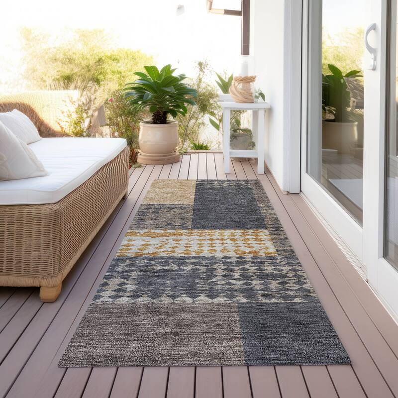 Machine Washable Indoor/ Outdoor Modern Blocks Chantille Rug - Coffee - 2'3" x 7'6"