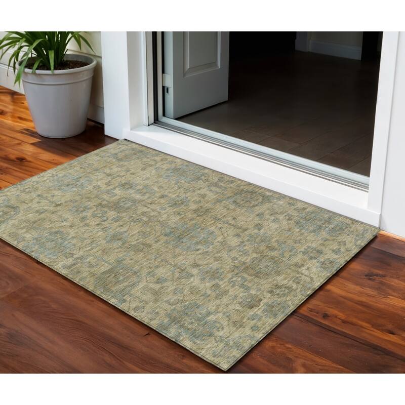 HomeRoots Damask Traditional Rectangle Outdoor Rug - 3' x 5'