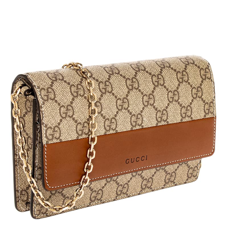 Gucci GG Emblem Wallet on Chain